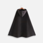 Cape élégante pour l'hiver