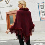 Poncho avec col en fourrure