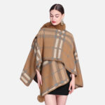 poncho chaud carreaux