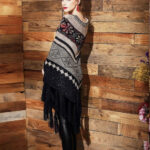 élégant poncho avec franges