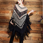 poncho à motifs ethniques