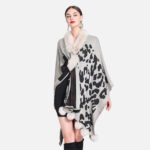 poncho en beige