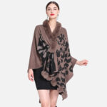 cape poncho tacheté