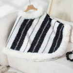 Poncho moderne en fourrure