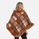 cape chic en fourrure
