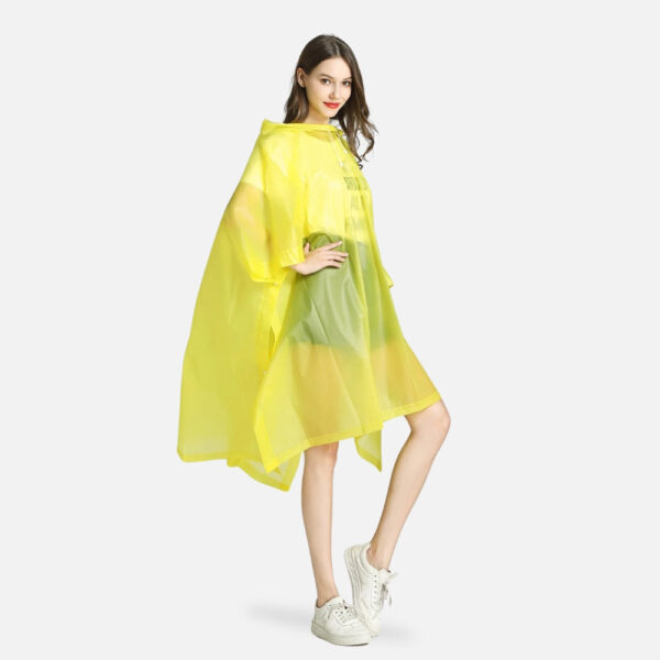 cape poncho jaune