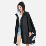 vêtement imperméable pour femme
