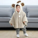 poncho bébé beige élégant