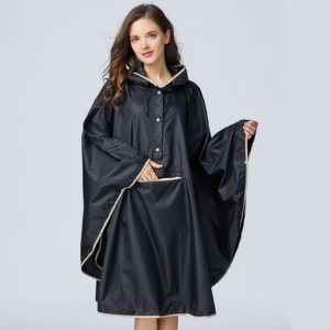 cape de pluie noire élégante