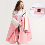 cape imperméable rose et beige