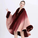 Mode hivernale femme cape