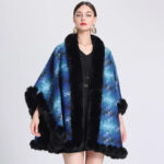 Cape en fausse fourrure