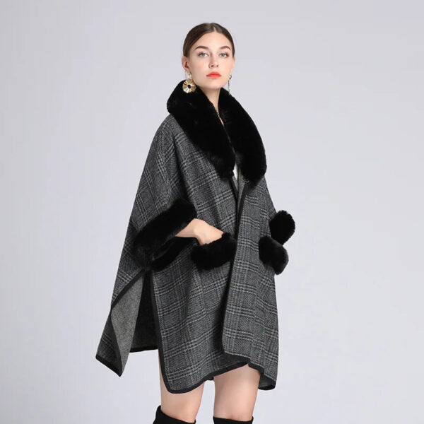 Cape Poncho Femme en hiver