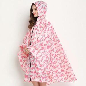 cape pour pluie femme élégante