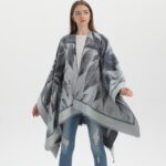 poncho femme avec motifs