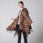 tenue bohème avec poncho