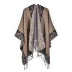 Cape avec motifs floraux