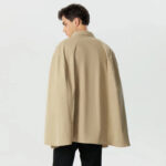 cape avec boutons