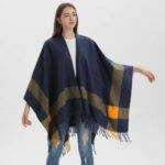 poncho court avec franges