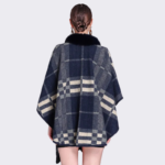 Poncho avec pompons mode