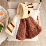 poncho ludique de girafe