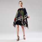 poncho élégant à franges