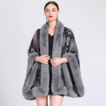 cape poncho à motifs