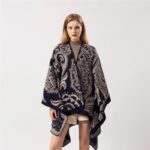 poncho femme motif indien