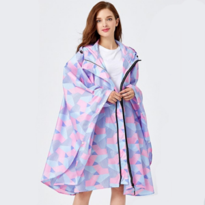 Poncho imperméable à motifs roses et violets