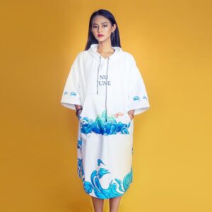 poncho pour surfeur bleu