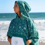 Poncho Surfing élégant